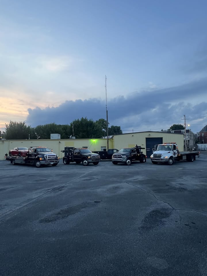 Oakmont Towing & Recovery — hero