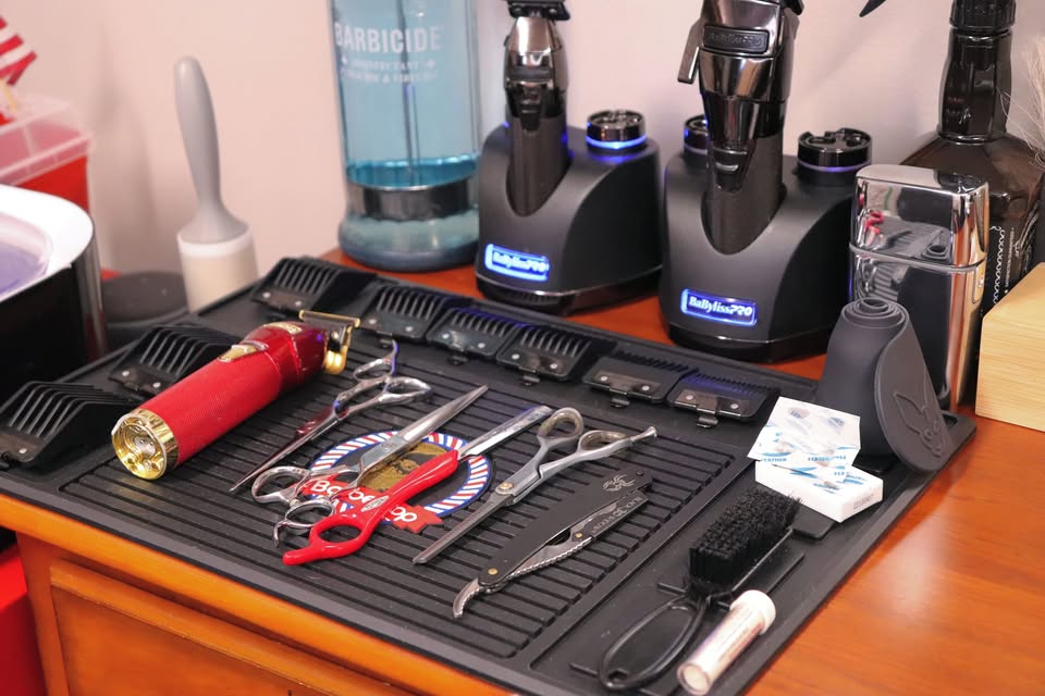 Ole Glory Barbershop — hero