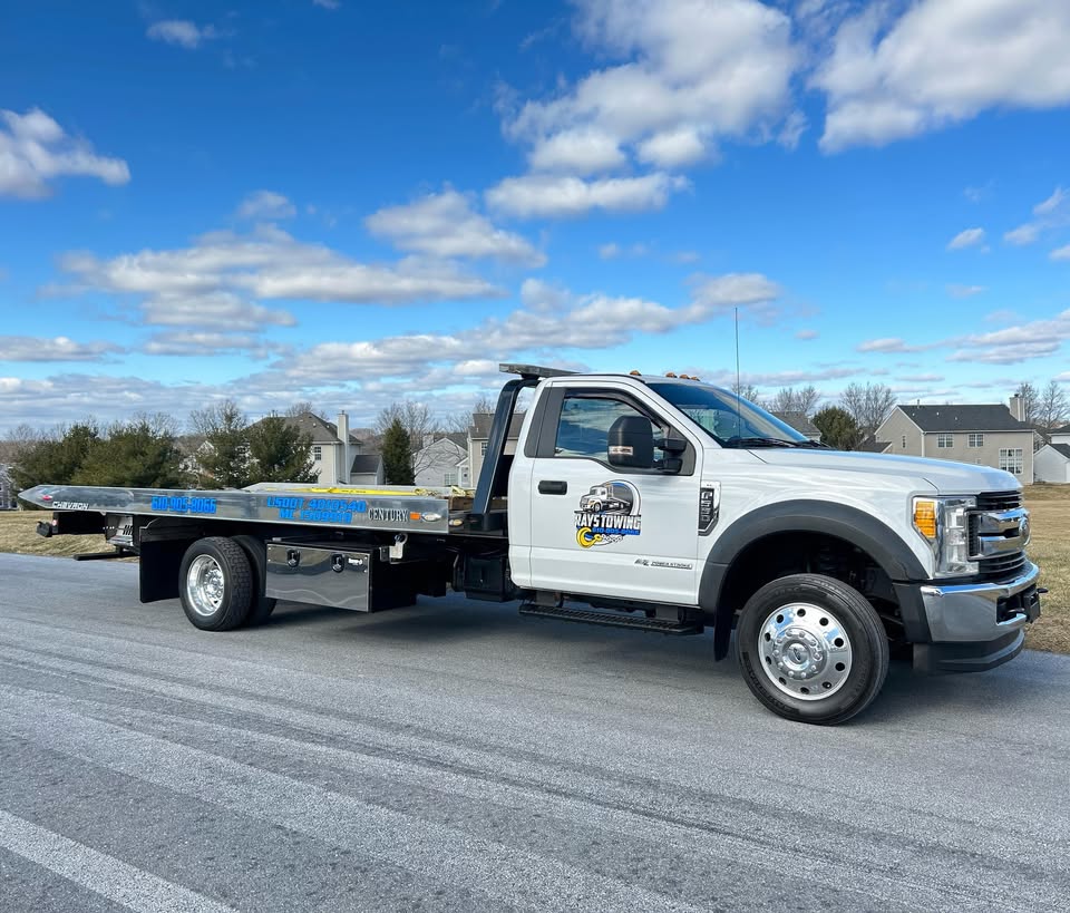 Rays 610 Towing — hero