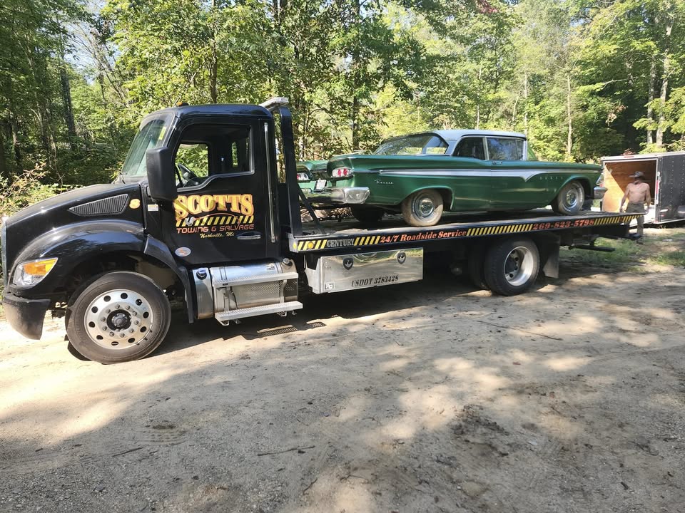 Scott's towing and salvage — hero